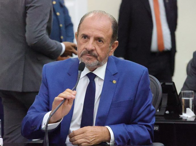 Antonio Albuquerque repudia acusação genérica e cobra responsabilidade na divulgação