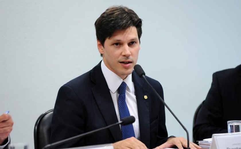 Sob risco de 3ª denúncia, deputado do MDB é eleito para presidir CCJ da Câmara