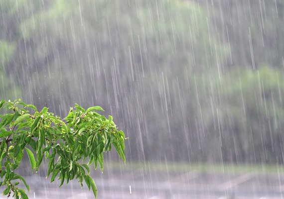 Alerta de chuva é emitido para Maceió e mais 21 municípios de Alagoas