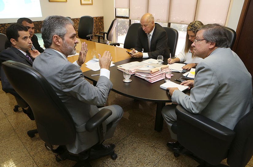 Propostas para aumentar a segurança de magistrados são discutidas no TJ