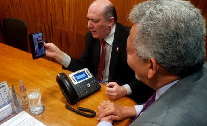 Reitor Tonholo em Brasília com o deputado Paulão