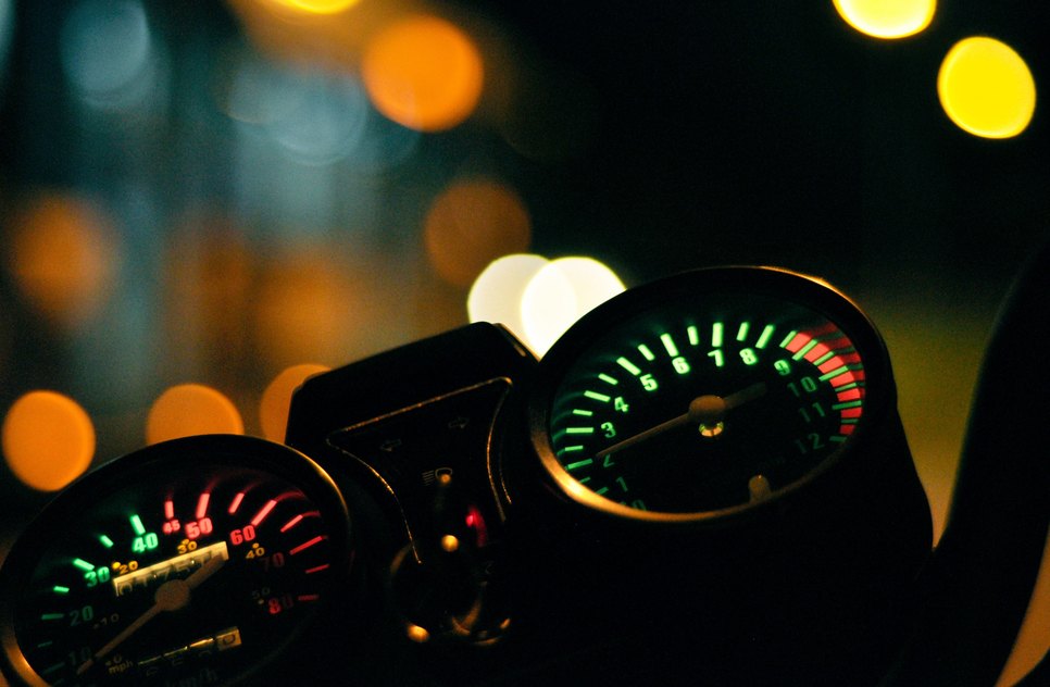 Passageira pula de veículo após motoboy seguir rota diferente em Aracaju / Foto: Foto: Freepik/Arquivo
