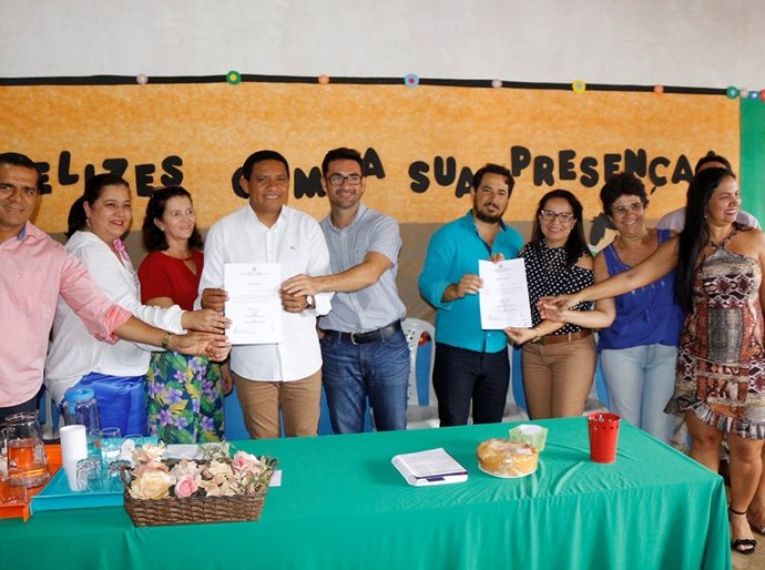 Júlio Cezar encerra primeira etapa do Programa Melhoria das Escolas