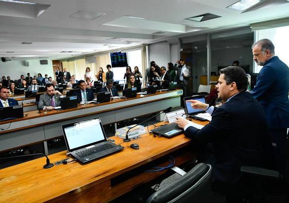 Eleições municipais fazem CCJ adiar análise da autonomia do Banco Central