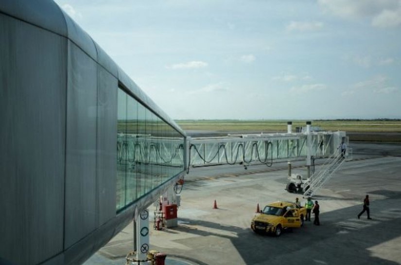 Após quatro anos, aeroporto Zumbi dos Palmares recebe fingers