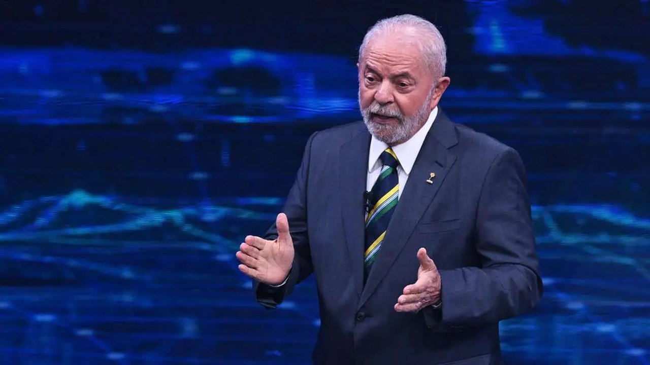 Lula diz que Centrão ‘sequestrou’ o Orçamento e propõe processo participativo