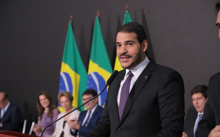 Chefe da AGU cita Bíblia e critica populismo penal de Tarcísio, Zema e Leite