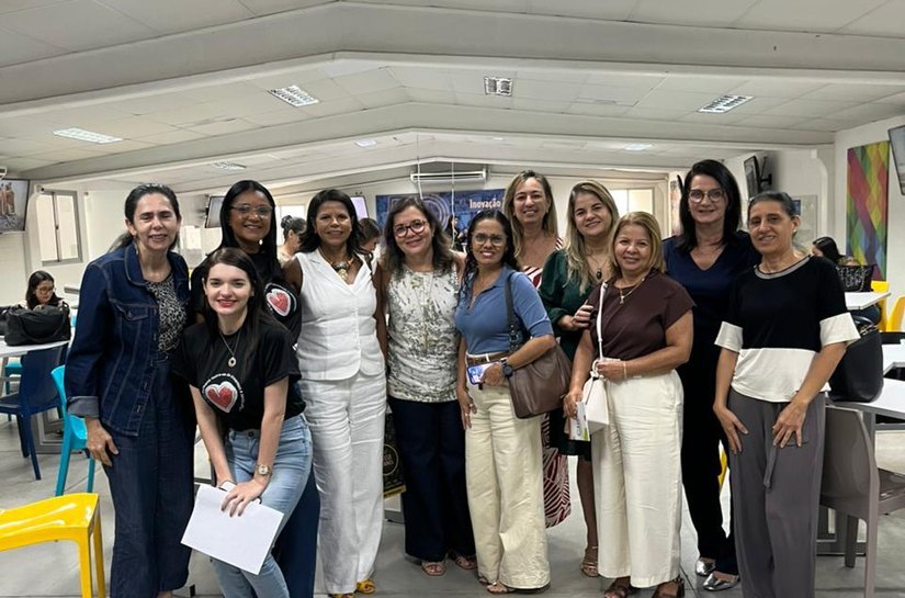 Saúde promove capacitação sobre manejo nutricional na doença renal