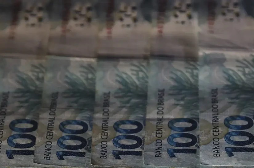 Lula veta benefícios à venda de jogadores e a regras de fidelidade