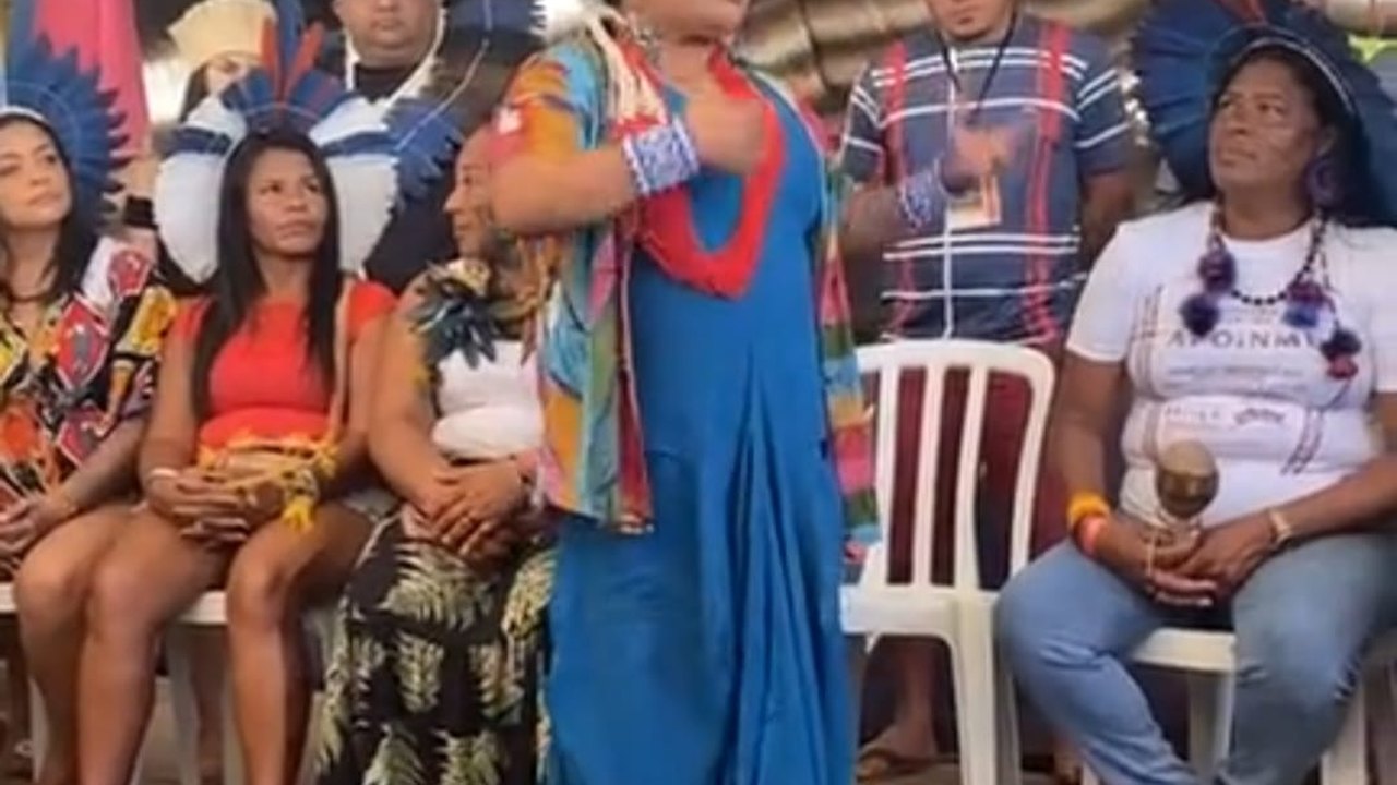 Ministra Sônia Guajajara fala sobre demarcação: 'Não sairão as 14 terras na sexta. Decisões serão gradativas'