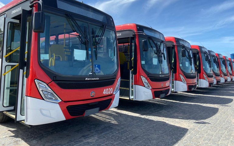 Real Alagoas entrega 10 novos ônibus para o sistema de transporte de Maceió