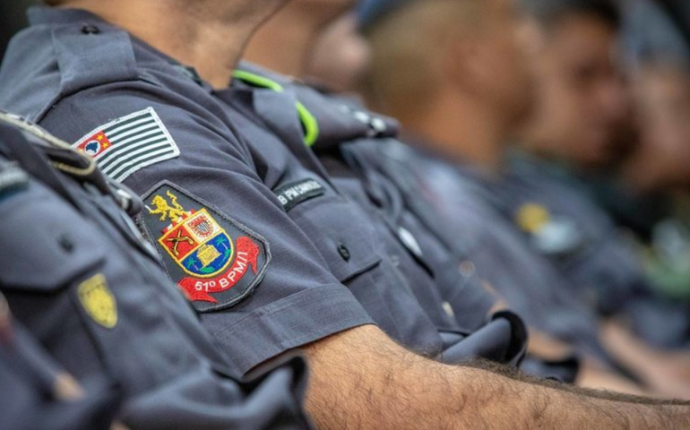 Irã promete “vingança” aos EUA por morte de general e crise faz preço do petróleo disparar no mundo