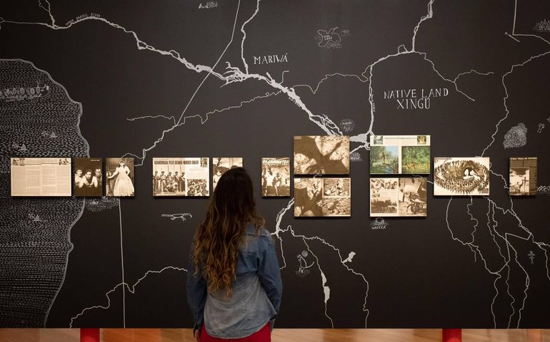 CCXP22: No ano de seu centenário, Stan Lee ilustra pôster oficial do evento