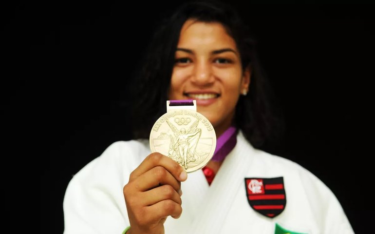 Sarah Menezes busca mostrar novos caminhos para a seleção de judô como treinadora