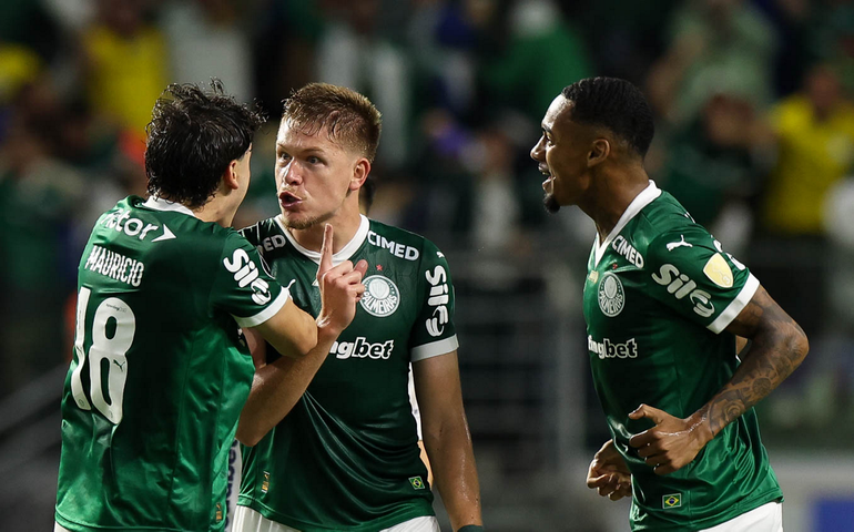 Palmeiras protagoniza 'noite mágica' com virada épica sobre a LDU e vai à Final da Libertadores