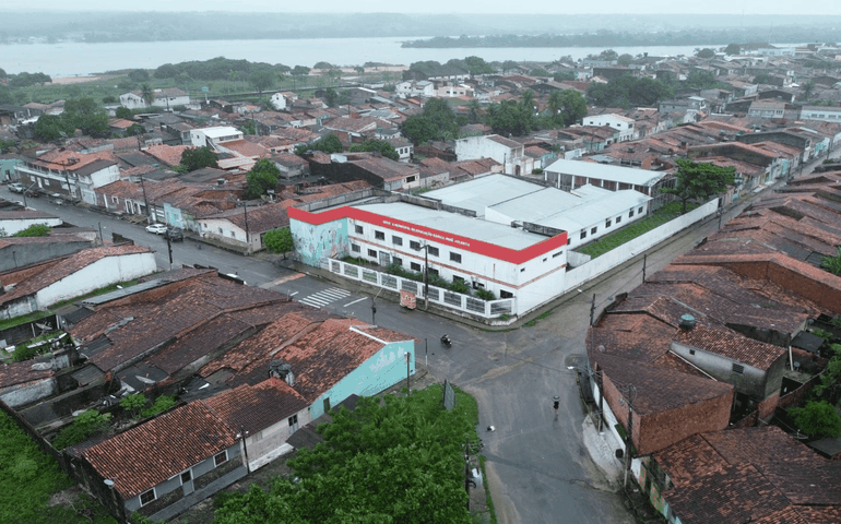 Mesmo com volume de chuvas em Penedo durante o mês de junho bem acima ao do mesmo período no ano passado, cidade suporta bem o inverno