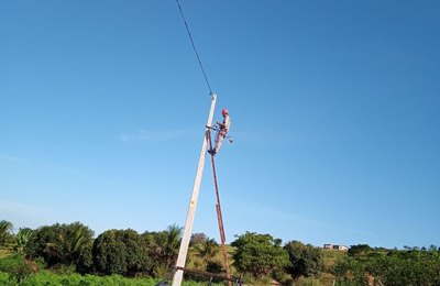 Prefeitura de Anadia inicia instalação de lâmpadas de LED na zona rural