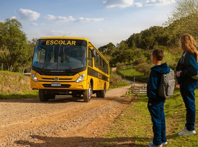 Primeira parcela do PNATE 2026 beneficia estados e mais de 5 mil municípios