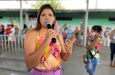 Famílias carentes de Novo Lino são beneficiadas com cestas do projeto Prato Cheio para o Desenvolvimento