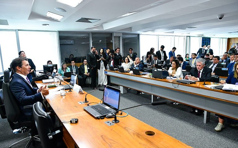 Parlamentares da CPMI reagem a ofício de Flávio Dino sobre uso da Força Nacional