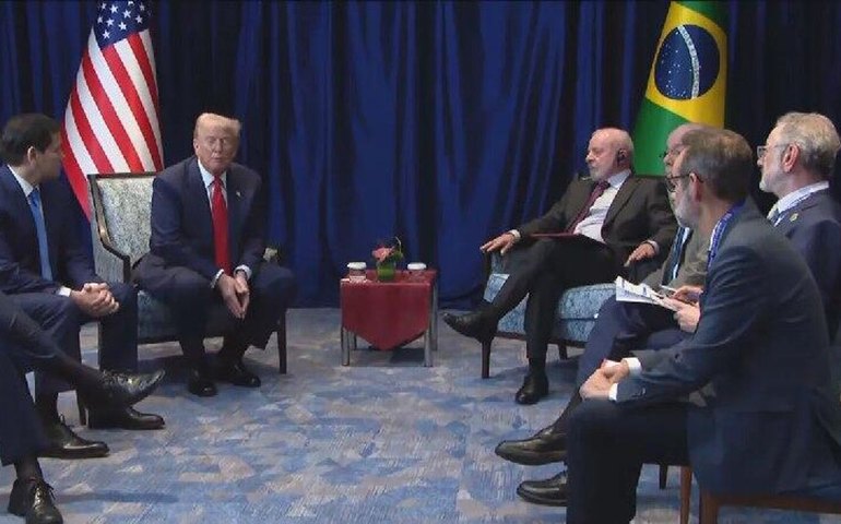 'Vamos chegar a acordo', promete Trump sobre negociações com o Brasil