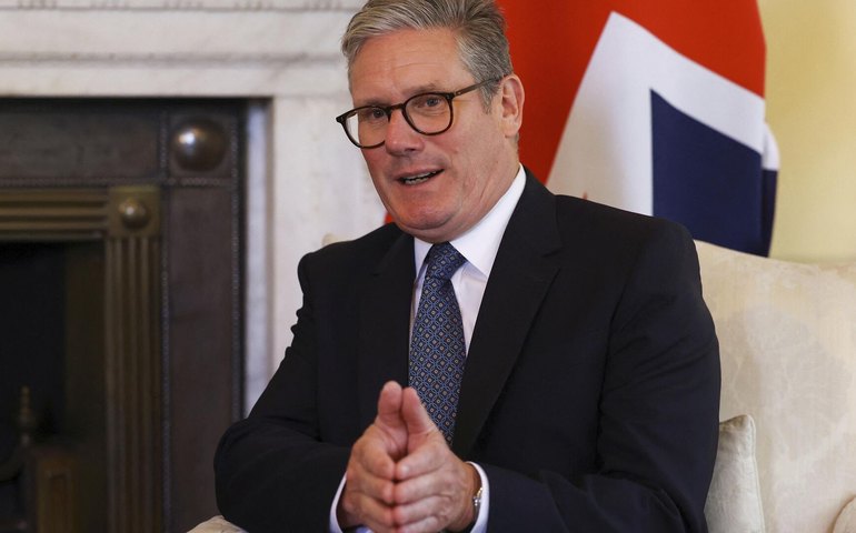 Jornal explica por que o plano do premiê britânico para enviar tropas de paz para Ucrânia fracassou