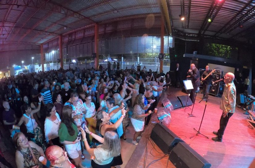 Happy Hour do Sesc Poço acontece no dia 24 de abril com show da Banda Avalon