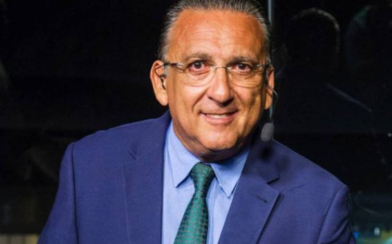 Após anunciar saída da TV Globo, Galvão Bueno assina com Play9