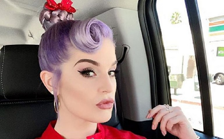 Kelly Osbourne, filha de Ozzy, revela que perdeu 38 quilos