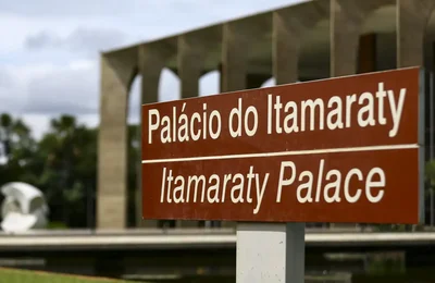 Itamaraty desaconselha viagens a 11 países após ataque ao Irã