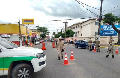 Operação Lei Seca resulta em mais de 80 abordagens e duas prisões, em Palmeira  