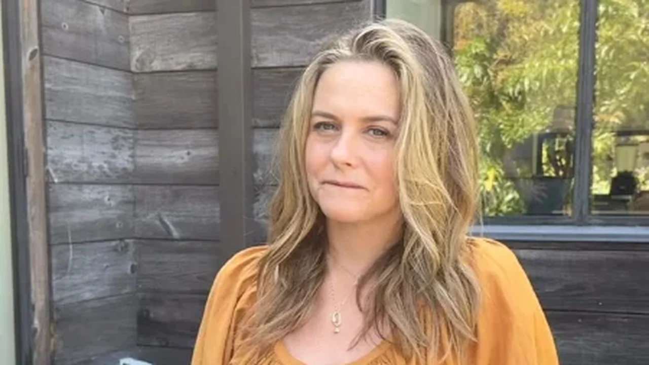 Alicia Silverstone confirma sequência de 'As Patricinhas de Beverly Hills'