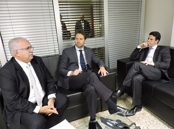 Prefeito Rogério Teófilo consolida apoio federal para Arapiraca em Brasília