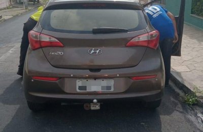 Homem é conduzido à Central de Flagrantes por apresentar documentação falsificada de veículo