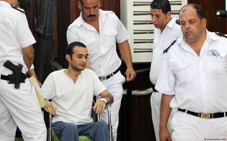 Egito decreta prisão perpétua para 38 pessoas em julgamento por protestos de 2019