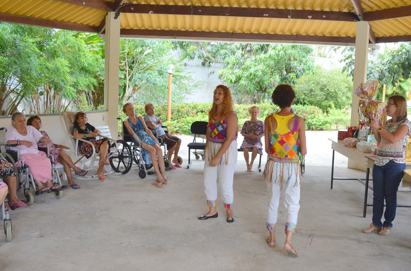 Servidores da Semed promovem Natal solidário