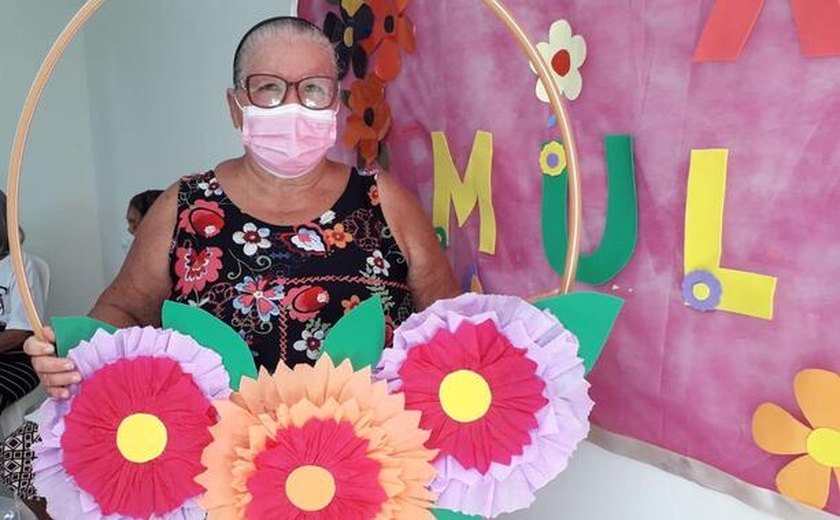 Usuárias dos Cras foram homenageadas na semana da Mulher