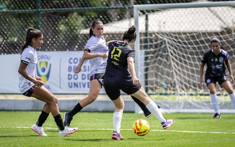 JUBs Futebol conta com campo exclusivo para o futebol feminino