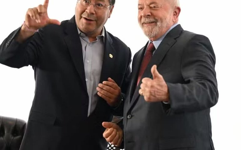 Na Bolívia, Lula se encontra com Luis Arce e não descarta conversa com Morales