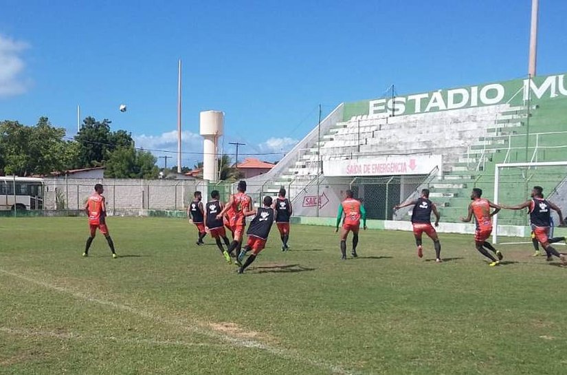 Em tom de despedida elenco do Coruripe encerra trabalhos com recreativo