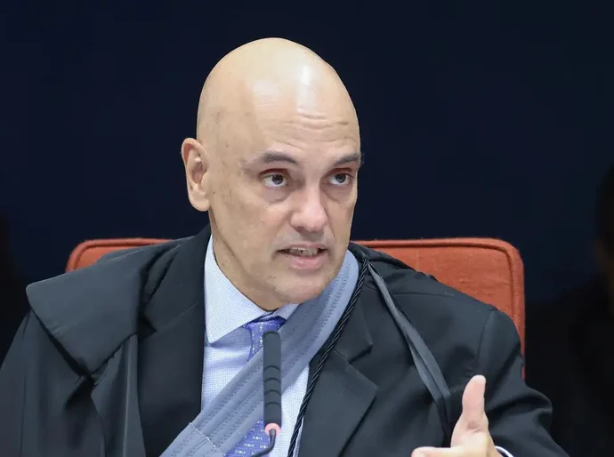 Moraes abre prazo para alegações finais em ação sobre trama golpista