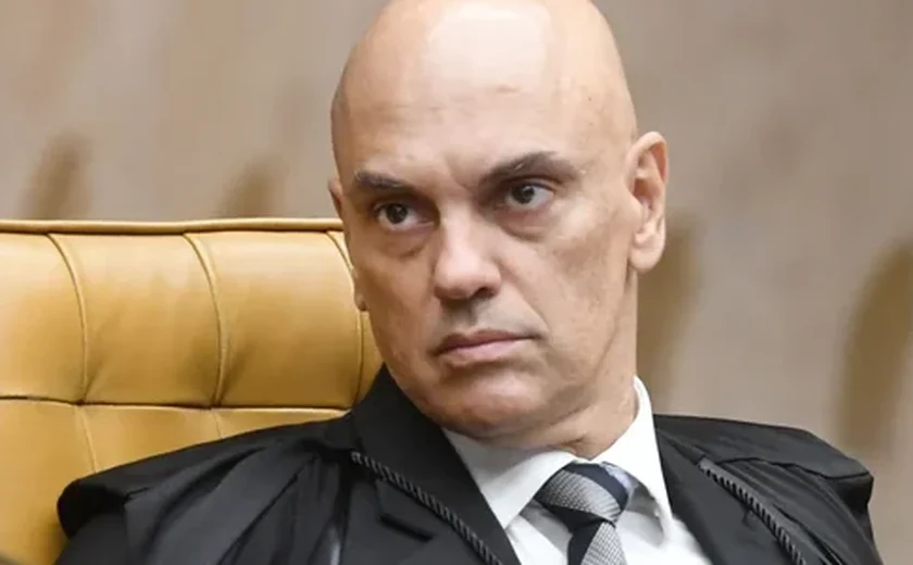 Em despedida do TSE, Moraes defende combate às fake news e diz que Judiciário não se 'acovarda' diante de extremistas