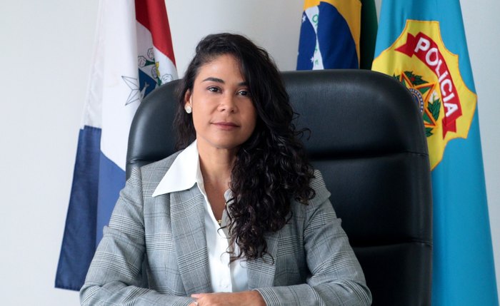 Delegada de Polícia Federal Luciana Paiva Barbosa Delegada de Polícia Federal Luciana Paiva Barbosa