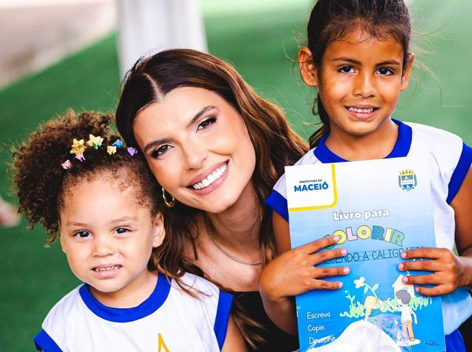 Primeira-dama Marina Candia anuncia distribuição de 70 mil kits escolares para alunos da rede municipal