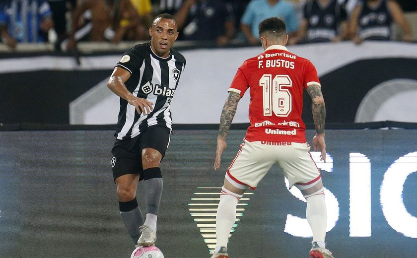 Botafogo recebe o Inter na abertura da 19ª rodada do Brasileiro