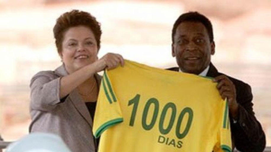 Dilma assina ‘Lei Geral da Copa’