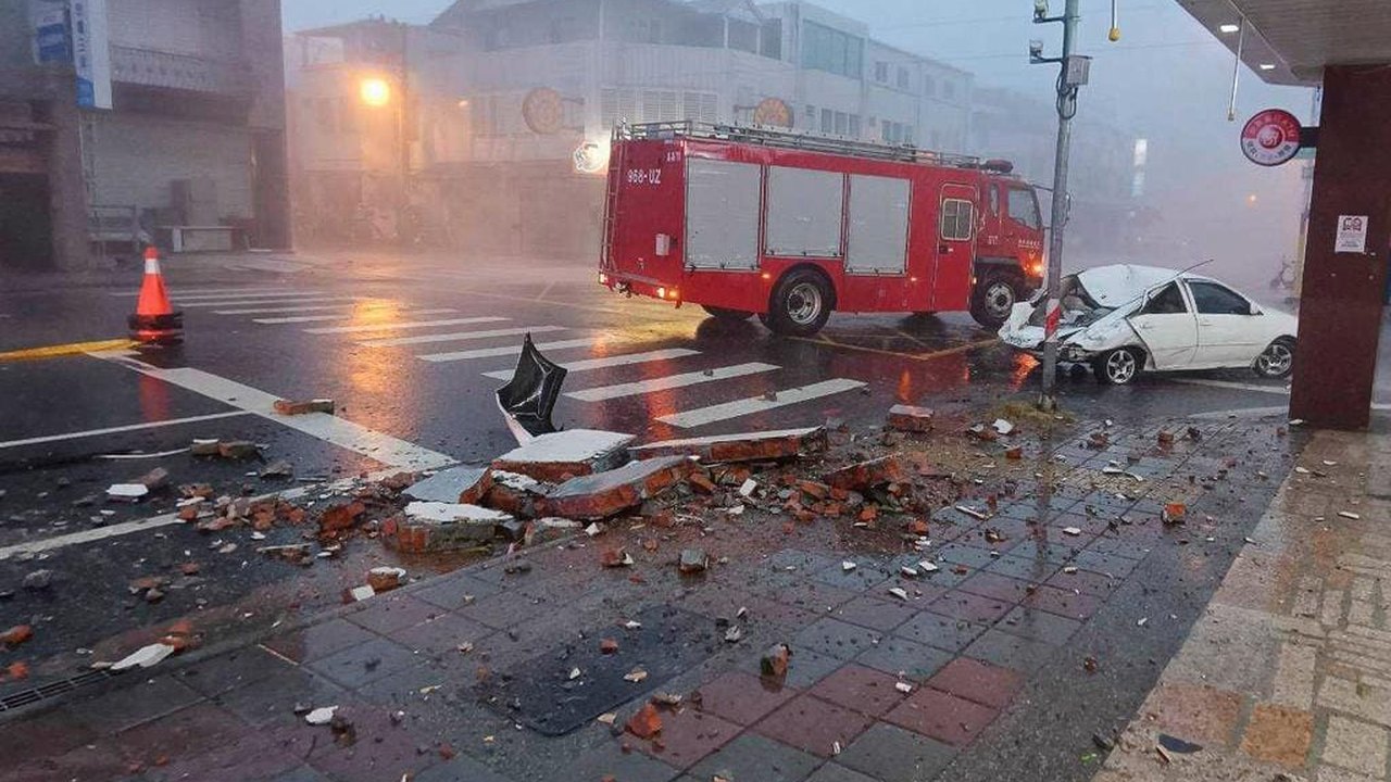 Tufão Gaemi atinge a China após mortes em Taiwan e nas Filipinas