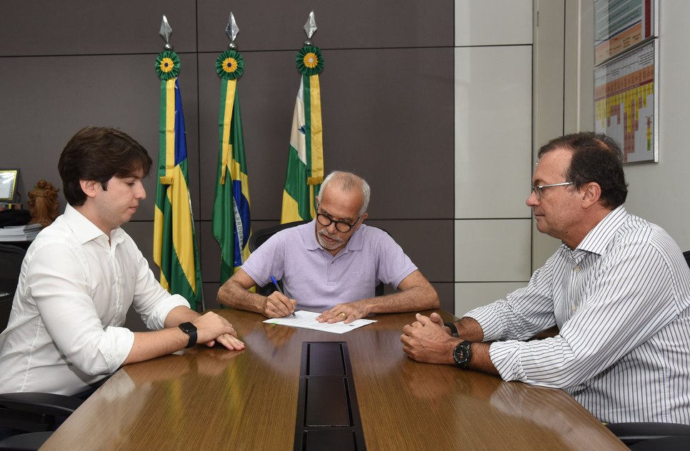 PREFEITO DECRETA CARNAVAL / Foto: Ana Lícia Menezes/PMA