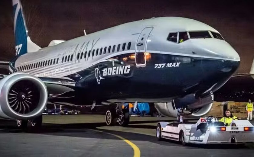 Boeing 737 Max 9: avião que voou de 'porta aberta' nos EUA teve alerta em 3 viagens anteriores