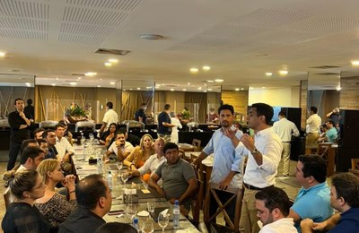 Mais um mistério revelado: JHC fica na prefeitura e apoia Rodrigo para o governo 